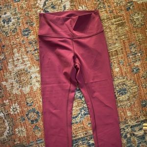 Lululemon 8 fuchsia align leggings